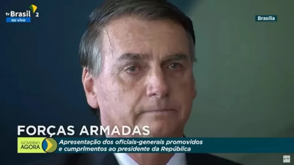 V Deo Bolsonaro Chora Durante Evento Militar Em Bras Lia