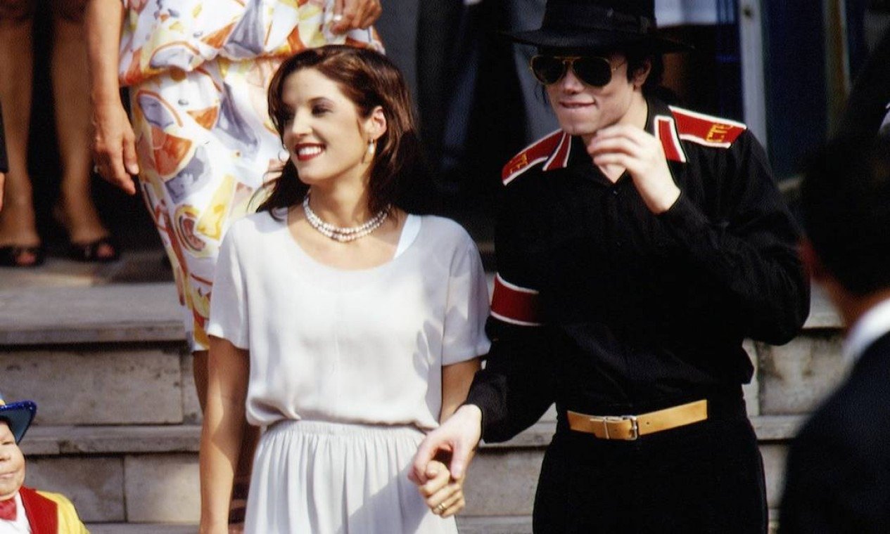 Lisa Marie Presley e Michael Jackson em 1994 - Foto: Reprodução