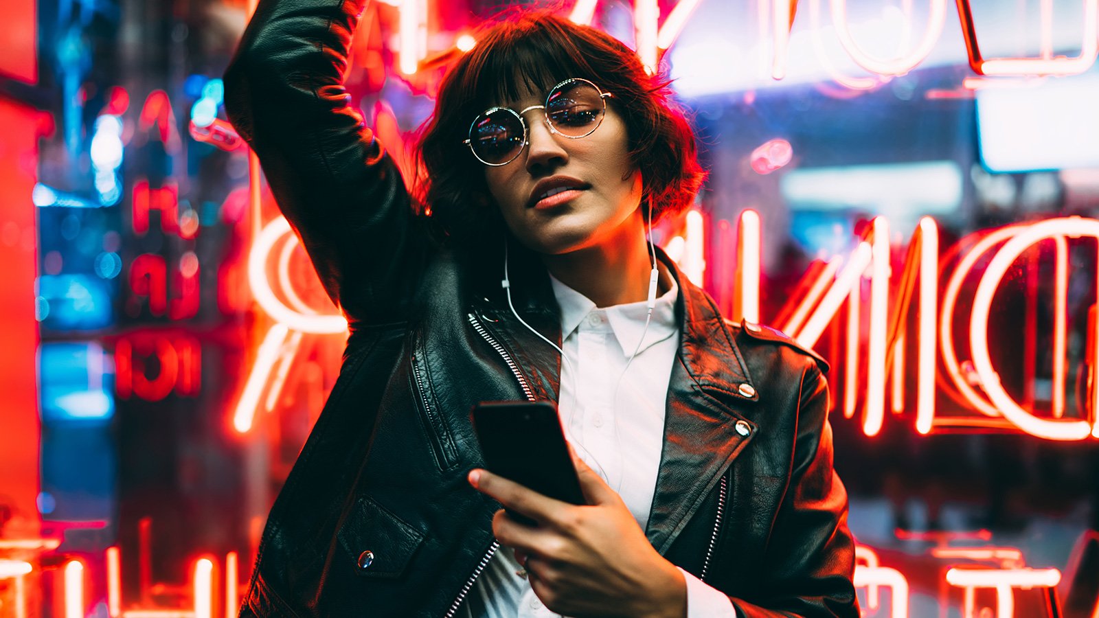 Zoe Kravitz Talks 'High Fidelity,' Training as Catwoman on 'Ellen'