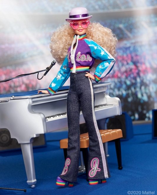 Elton John ganha sua própria versão da Barbie! Confira: 48 Elton John ganha sua própria versão da Barbie! Confira: