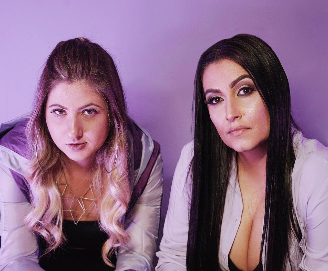 Mica Condé fala sobre empoderamento e liberdade sexual da mulher no single "Fico Nua"