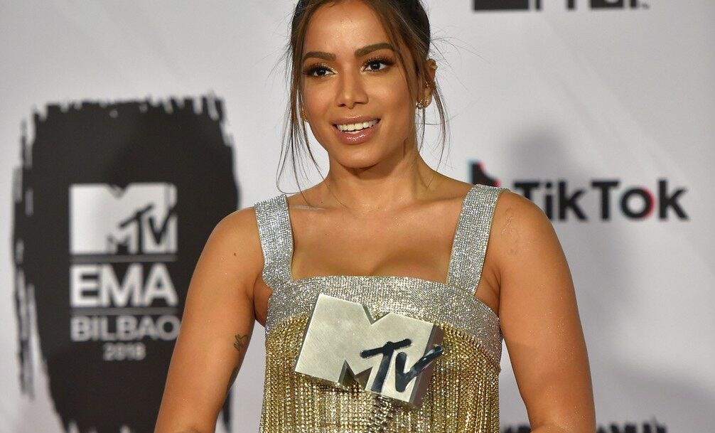 anitta-mtv-ema