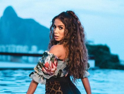 Imagem do post: Anitta adia lançamentos do álbum “Girl From Rio” para 2021