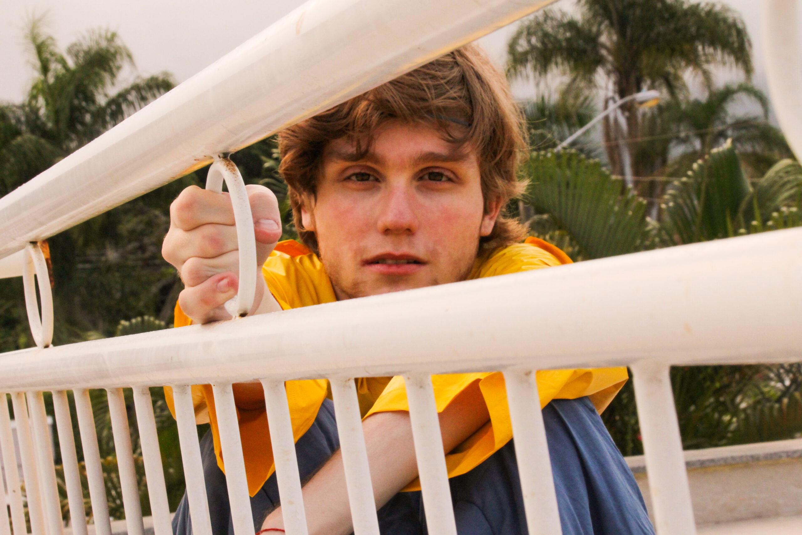 ENTREVISTA | Faria fala sobre “Idolatria”, novo single em parceria com Caroline Alves