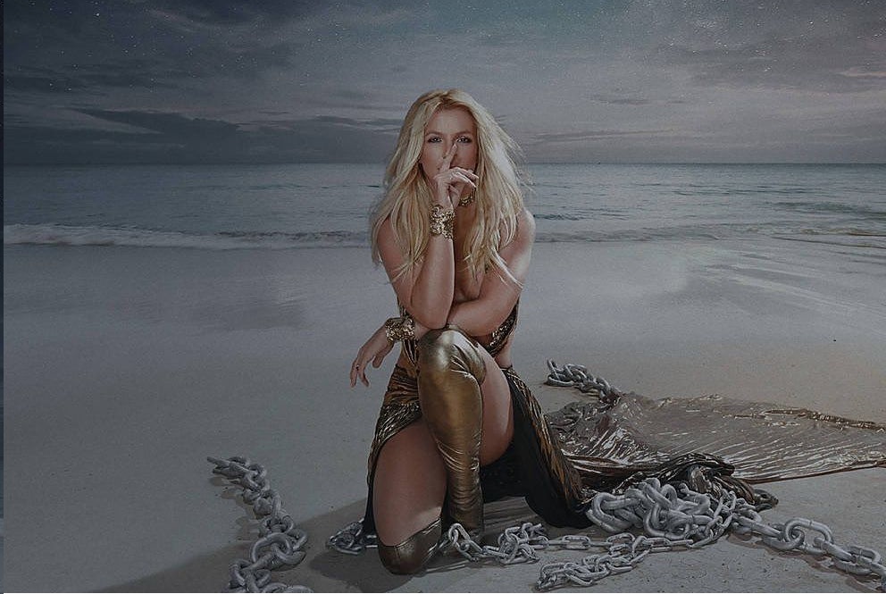 Imagem do post Ouça trecho de “Swimming In The Stars”, canção inédita de Britney Spears