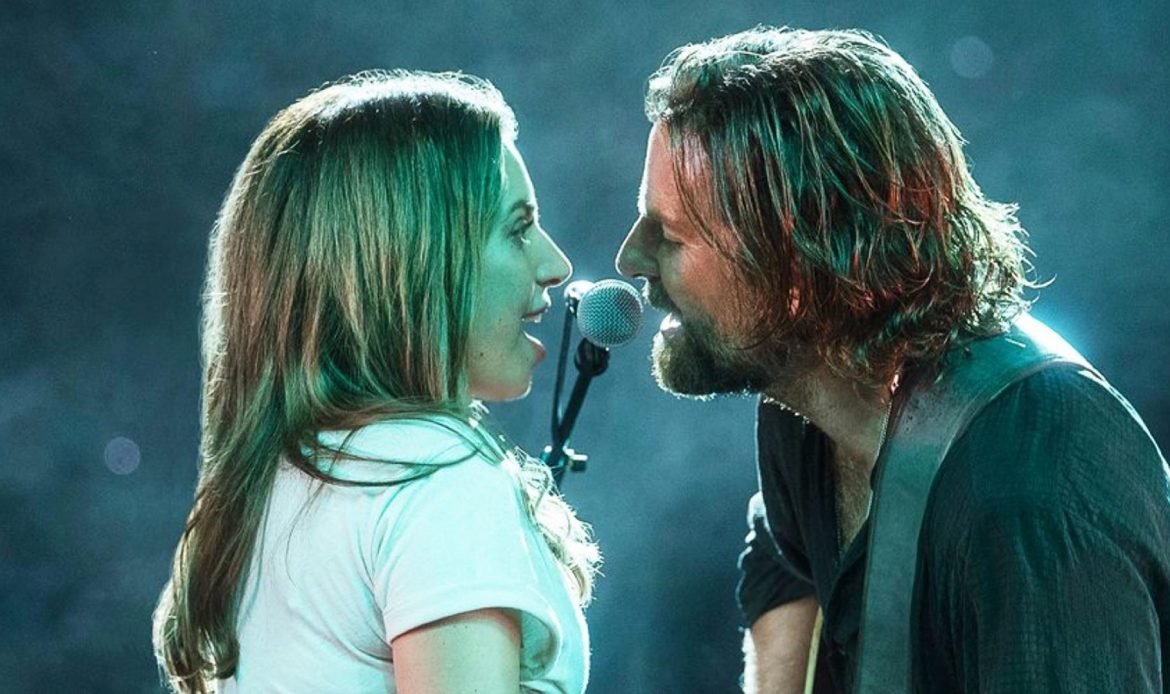 Lady Gaga revela colapso psicológico vivido durante gravações de Nasce Uma Estrela 52 Lady Gaga e Bradley Cooper em cena de "Nasce Uma Estrela" (Foto: Warner Bors. )