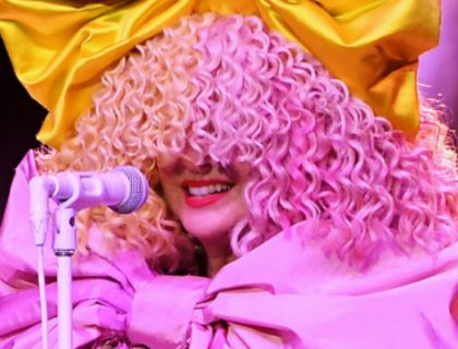 Imagem do post: Billboard confirma que Sia acumula a mais de 50 bilhões em streams