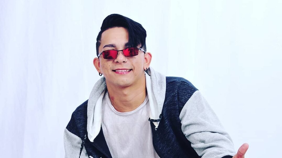 MC BW Brown revisita Péricles na releitura da canção “Até que Durou”