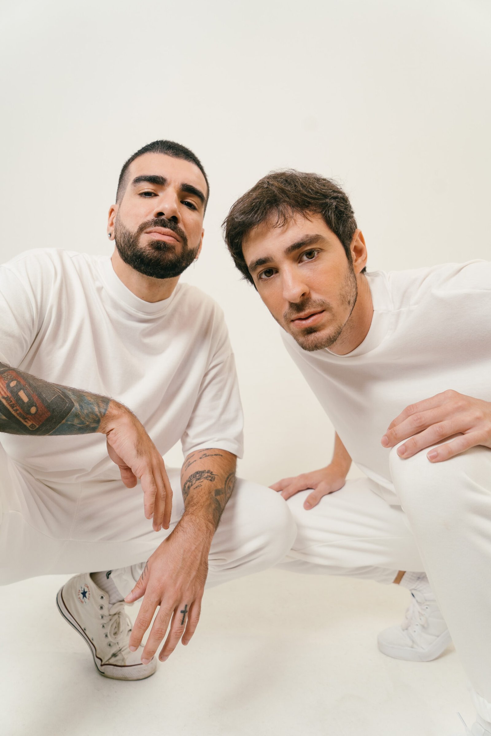 ENTREVISTA | OUTROEU lança single 'Dança' e álbum completo 'O Outro é Você', confira nosso bate papo