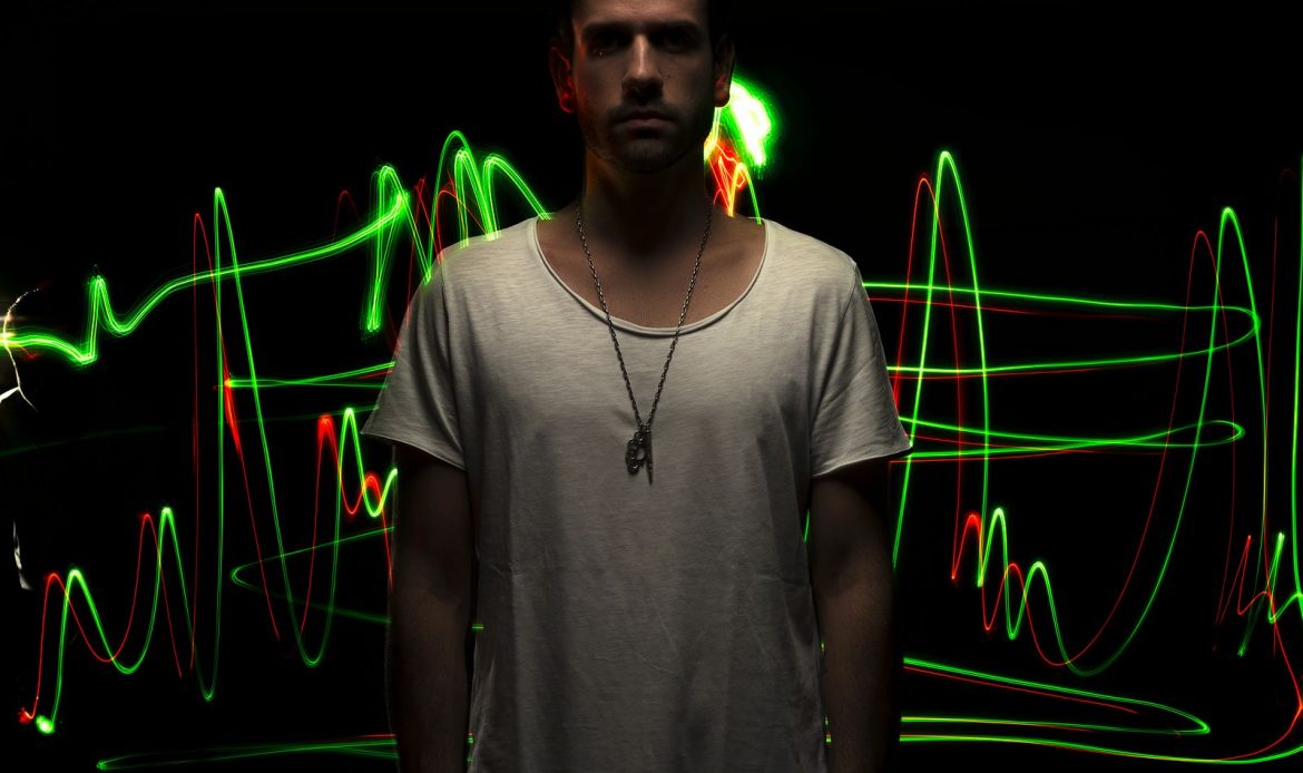 Vencedor de Grammy Amplifier, Le Dib fala ao Pop Mais sobre último lançamento e carreira 53 Le Dib (Foto: Divulgação)