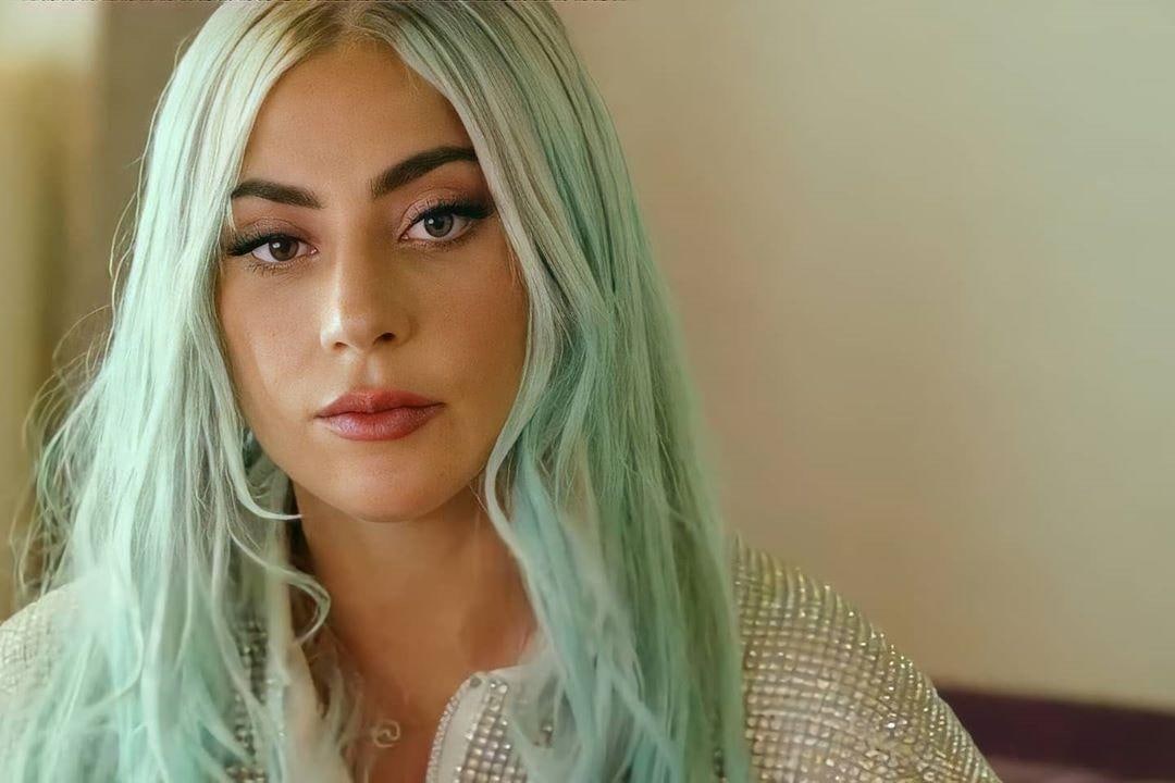 Imagem do post Lady Gaga revela que membro de sua família esteve hospitalizado por 2 meses