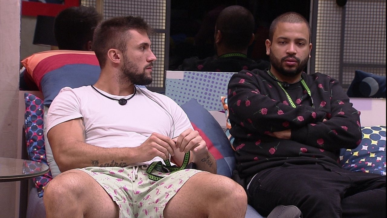 projota se irrita com arthur