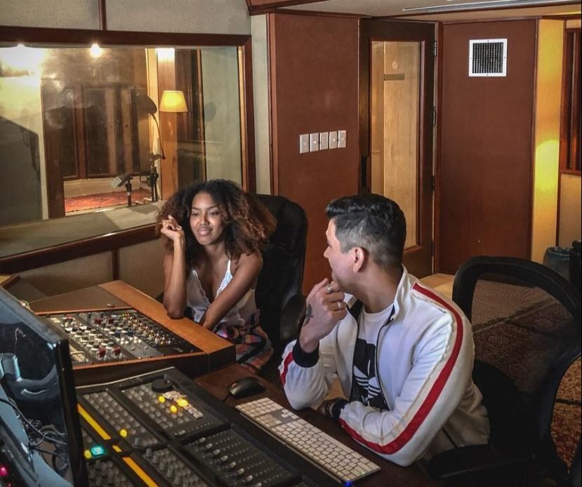 Indicado ao Grammy Latino, produtor Filipe Soares investe em próprio selo e novos talentos do pop nacional 52 filipe soares