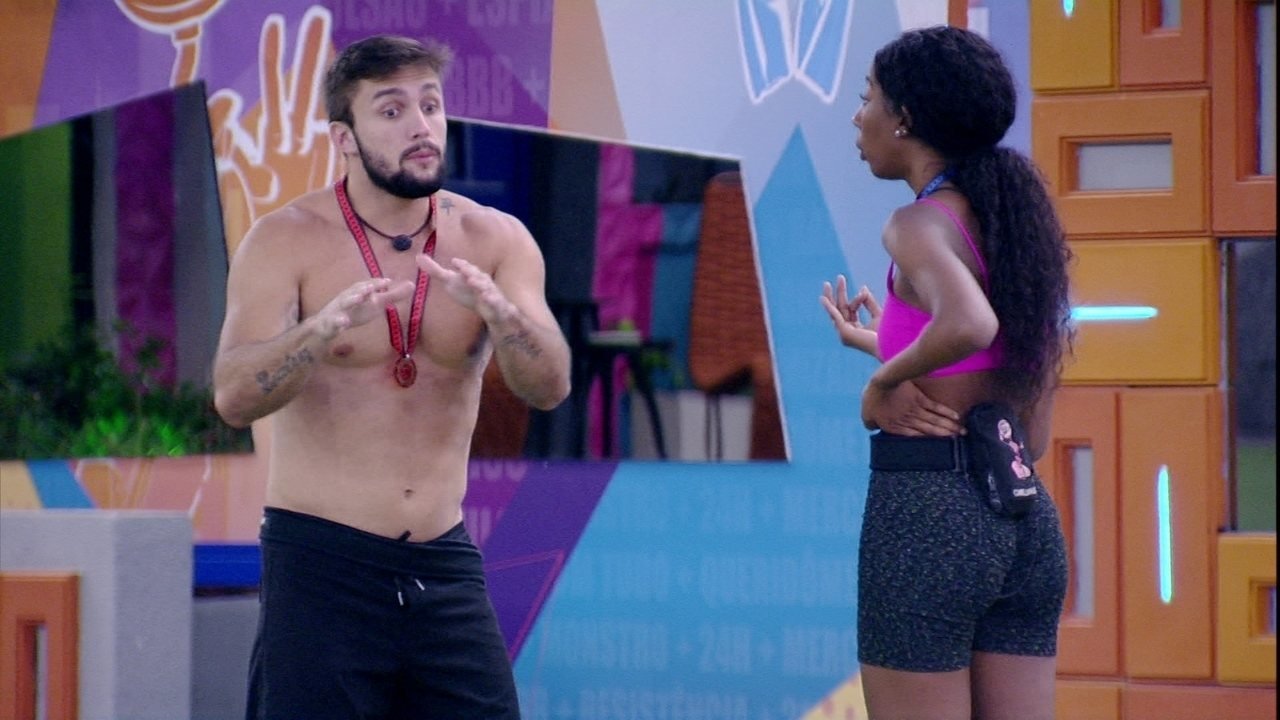 camilla de lucas e arthur brigam por causa do monstro