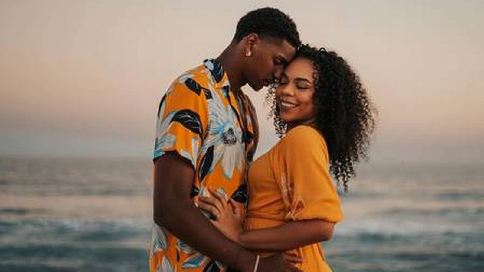 Hugo Souza, goleiro do Flamengo, perde a noiva após festa clandestina