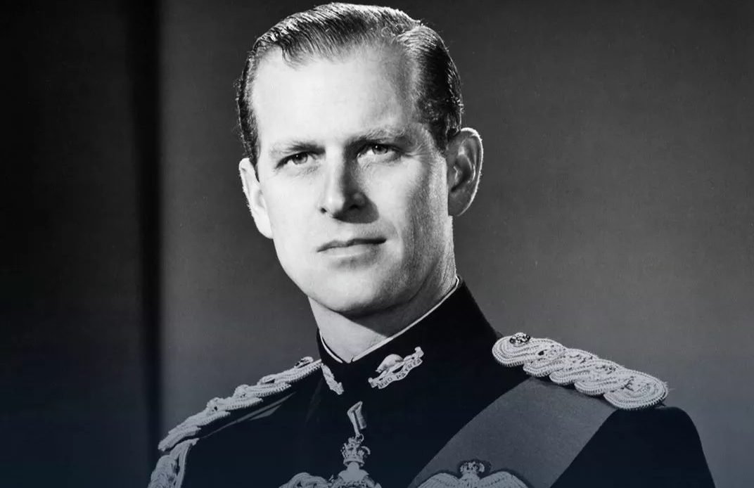 Príncipe Philip, marido da Rainha Elizabeth II, do Reino Unido, morre aos 99 anos