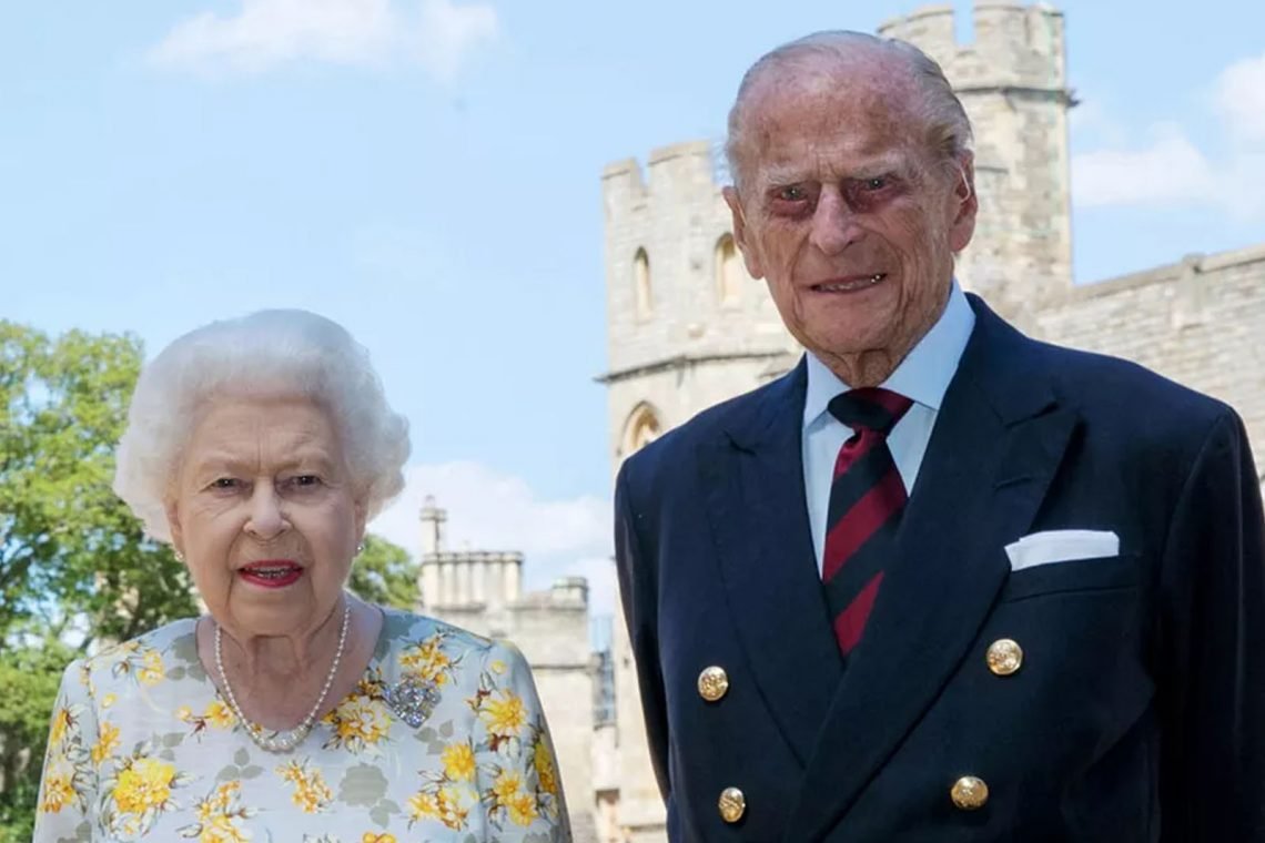 Príncipe Philip, marido da Rainha Elizabeth II, do Reino Unido, morre aos 99 anos