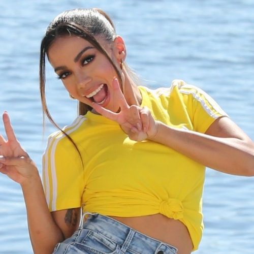 Imagem do post: Anitta atinge 1 milhão de ouvintes mensais em plataforma de streaming exclusiva dos EUA