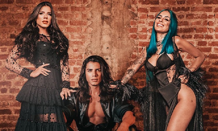 Tati Zaqui e Karen Kardasha em Amiga Não Julga