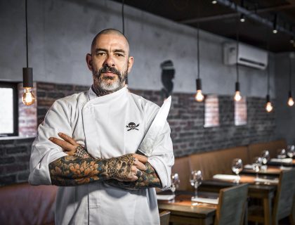 Imagem do post: Henrique Fogaça, jurado do “MasterChef”, sofre acidente durante gravações, desmaia e é levado às pressas para hospital