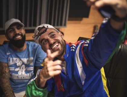 Imagem do post: Gabigol anuncia carreira musical com Papatinho e Choji