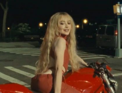 Imagem do post: Letra e tradução de “Skinny Dipping” – Sabrina Carpenter