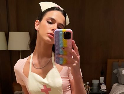 Imagem do post: Bruna Marquezine se pronuncia após críticas por fantasia de enfermeira