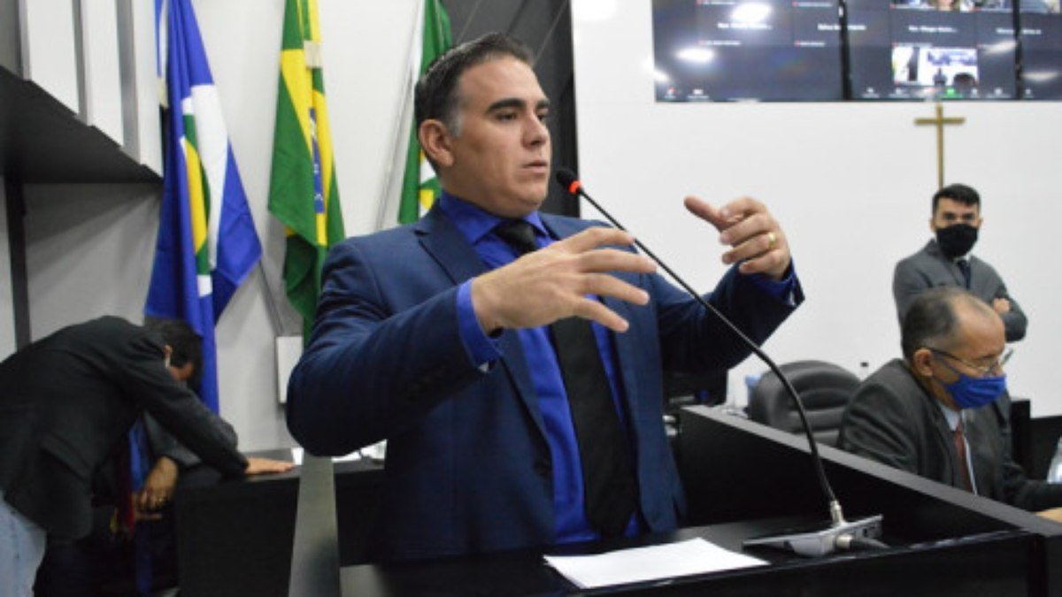 Dia do Orgulho Hétero