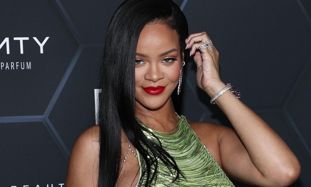 Rihanna lançará álbum surpresa este ano, diz jornal