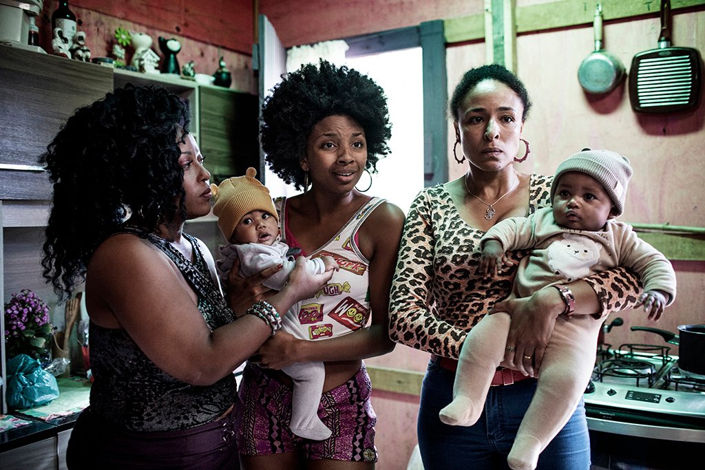 Vale Night - comédia produzida pela Querosene Filmes, conta as desventuras de um jovem casal da periferia paulistana ao se tornarem pais muito cedo. (Foto: Fabio Braga/TeTo , Luis Pinheiro)
