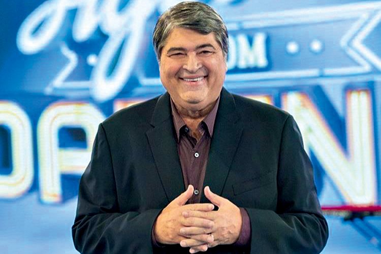 Dony de Nuccio passa por cirurgia após fortes dores; e mais 53 Dony de Nuccio passa por cirurgia após fortes dores; e mais