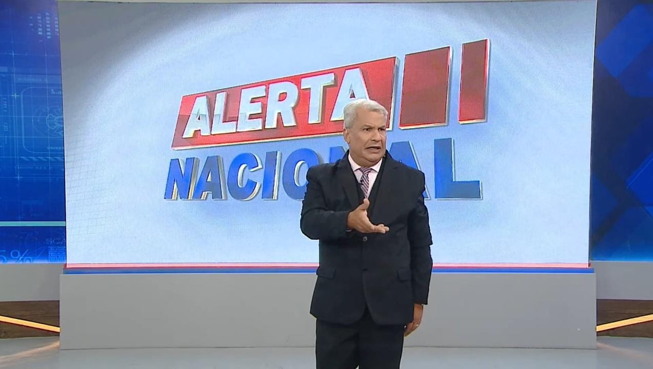 Após funcionários passarem mal, RedeTV! libera o uso de bermuda