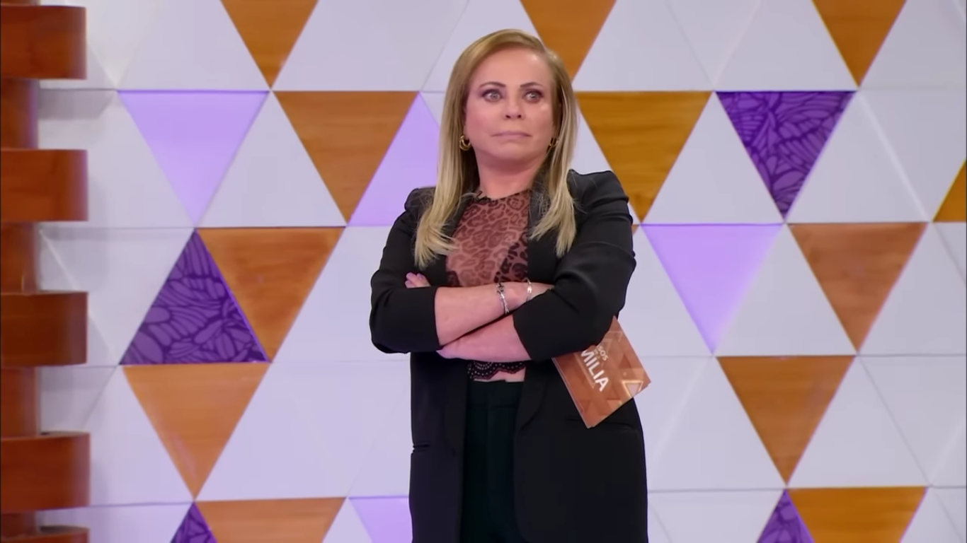 Imagem do post Na geladeira? Após fim do “Casos de Família”, Christina Rocha não tem projetos confirmados no SBT