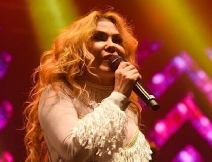 Imagem do post: Joelma é internada por conta de inchaço no rosto