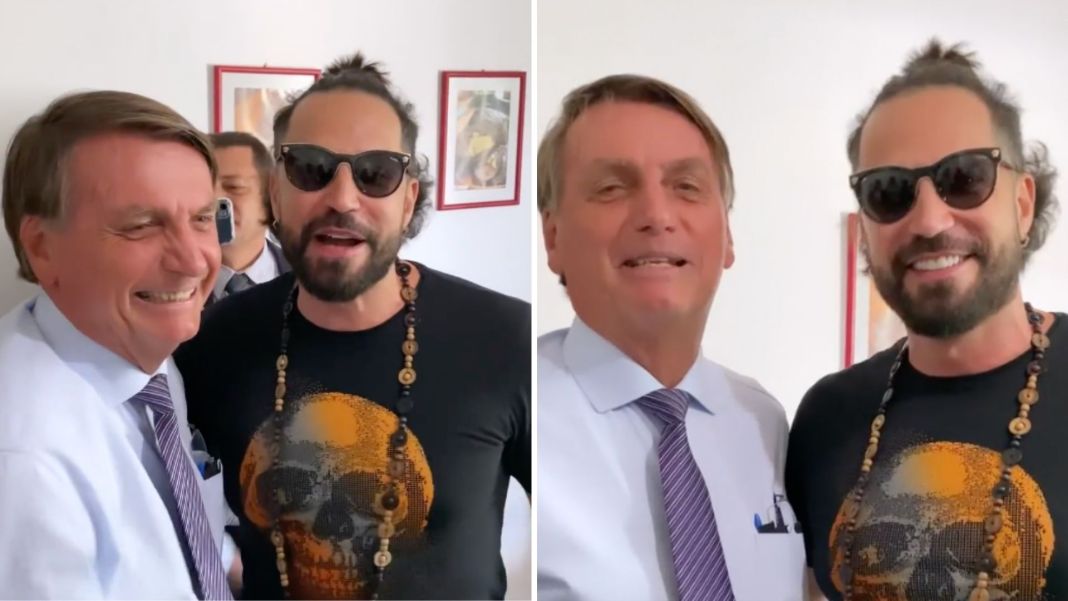 Latino se encontra com Bolsonaro e diz prever o futuro: “Já está reeleito”