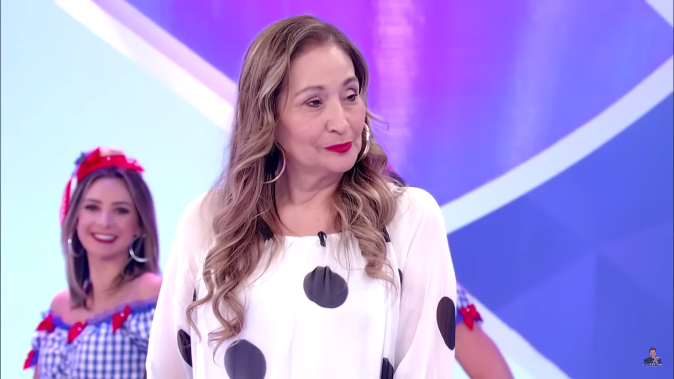 Imagem do post Querida por Silvio Santos, Sônia Abrão é impedida de ser contratada pelo SBT; entenda