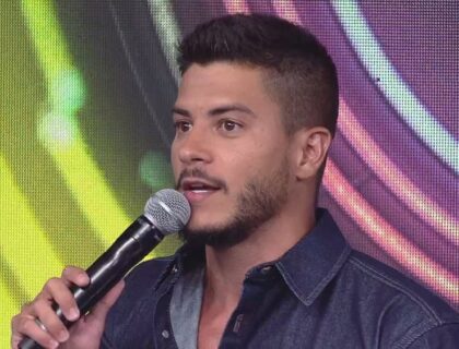 Imagem do post: Arthur Aguiar é rejeitado pelo Multishow e fica de fora da apresentação do ‘TVZ’