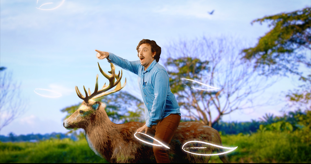 Cris Romagna no clipe "Kairós" - Foto: Rafale Pimenta