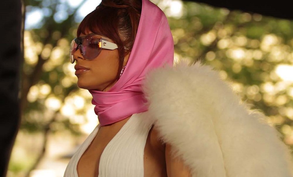 Anitta novo clipe