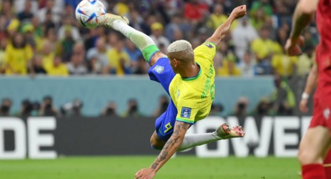 Imagem do post Internautas enaltecem Richarlison após gols na estreia do Brasil na Copa: “o maior”