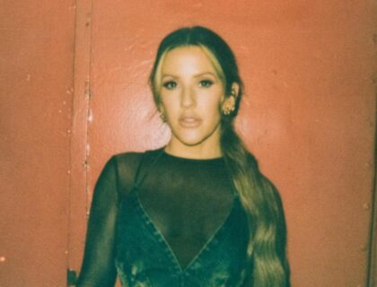 Imagem do post: “Se fosse por mim, estaria fazendo”: Ellie Goulding revela que está impossibilitada de fazer turnê