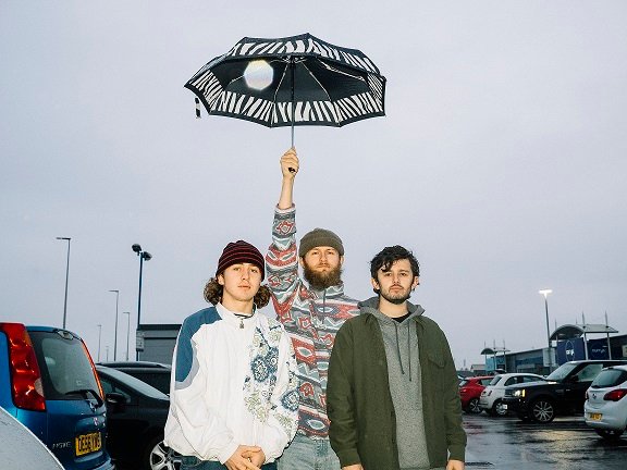 Descobertas Groover - Banda ROOSKIN lançam ''She Never Says Goodbye''