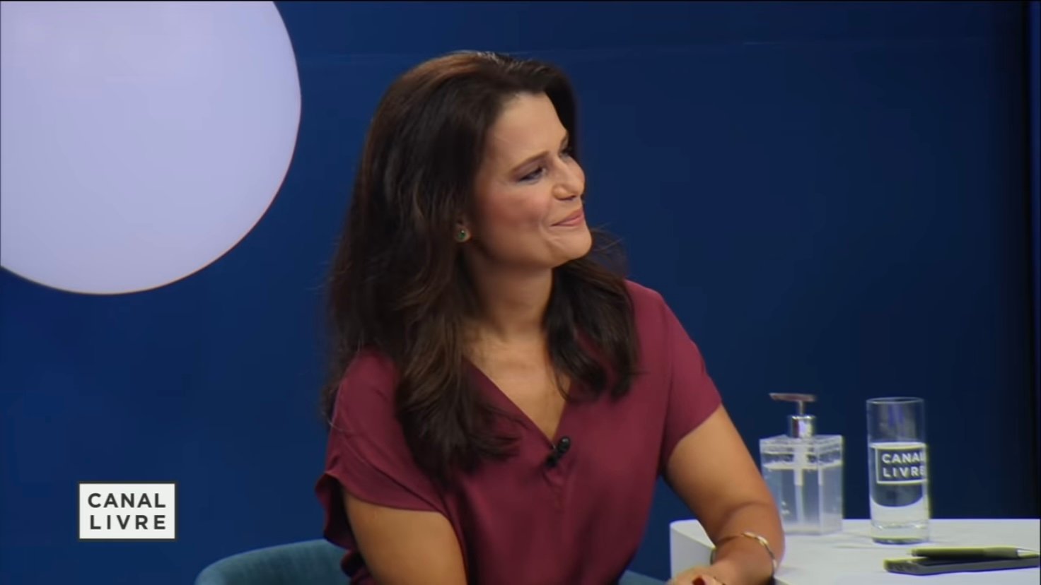 Adriana Araújo ganha espaço na TV paga contra Andréia Sadi e Daniela Lima