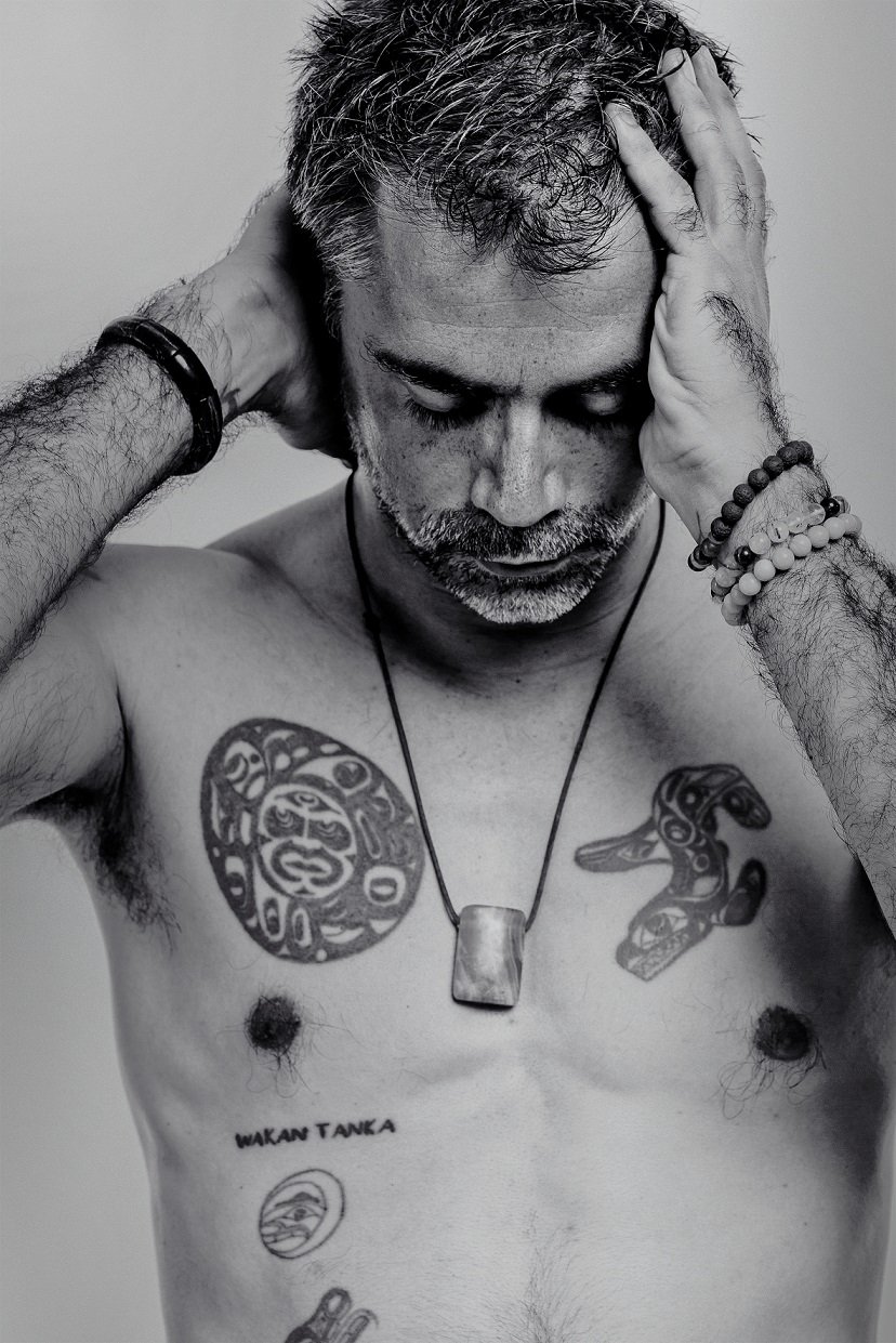 Descobertas Groover - Mumbling Thom lança ''Let It Flow''