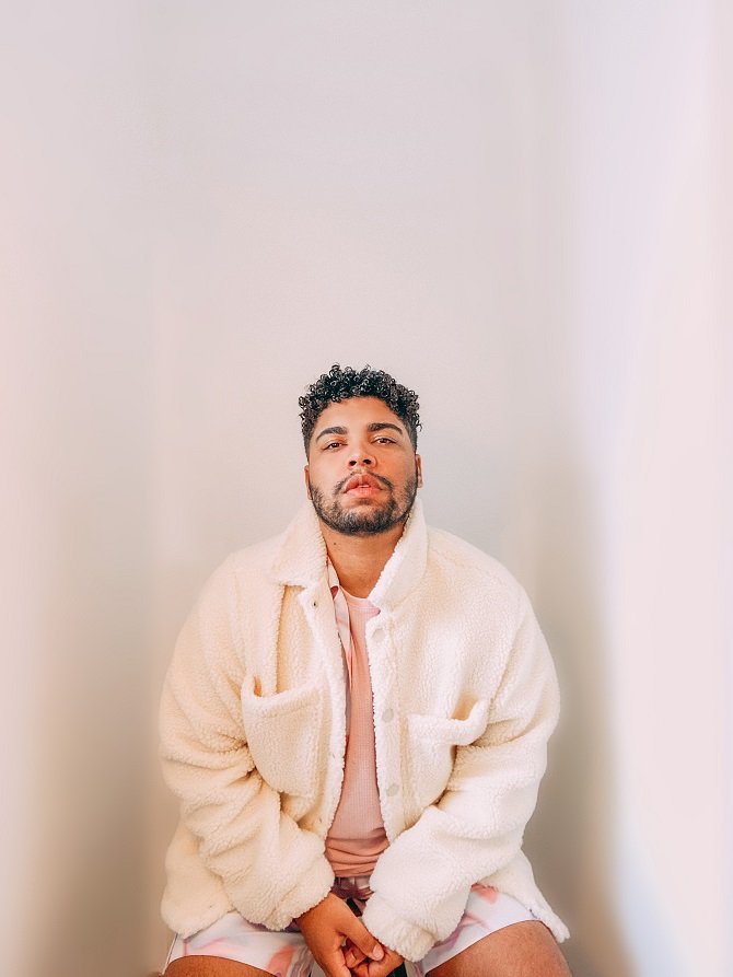 Descobertas Groover - RIAN SEMY lança o Pop-R&B "Pitanga" inspirado em amores e desamores