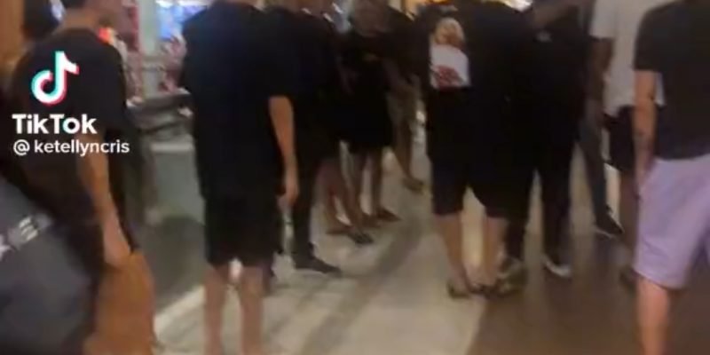 VÍDEO: Tiktokers e Ex-De Férias Com o Ex brigam dentro de shopping no Rio