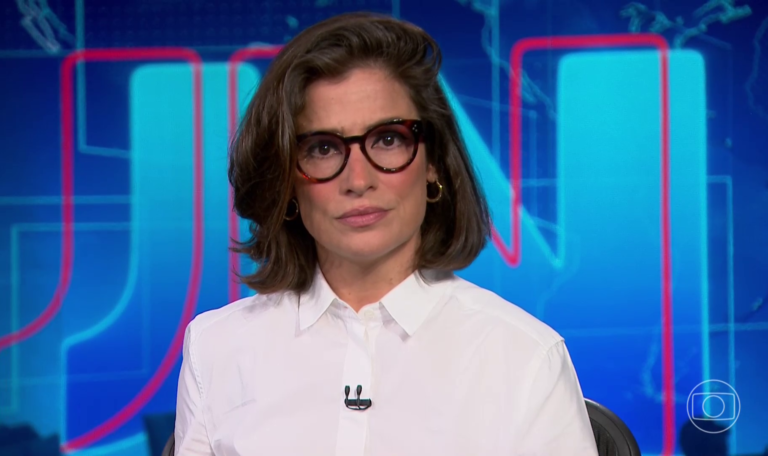 Renata Vasconcellos pode deixar a bancada do Jornal Nacional em 2027, diz colunista 47 Renata Vasconcellos pode deixar a bancada do Jornal Nacional em 2027, diz colunista