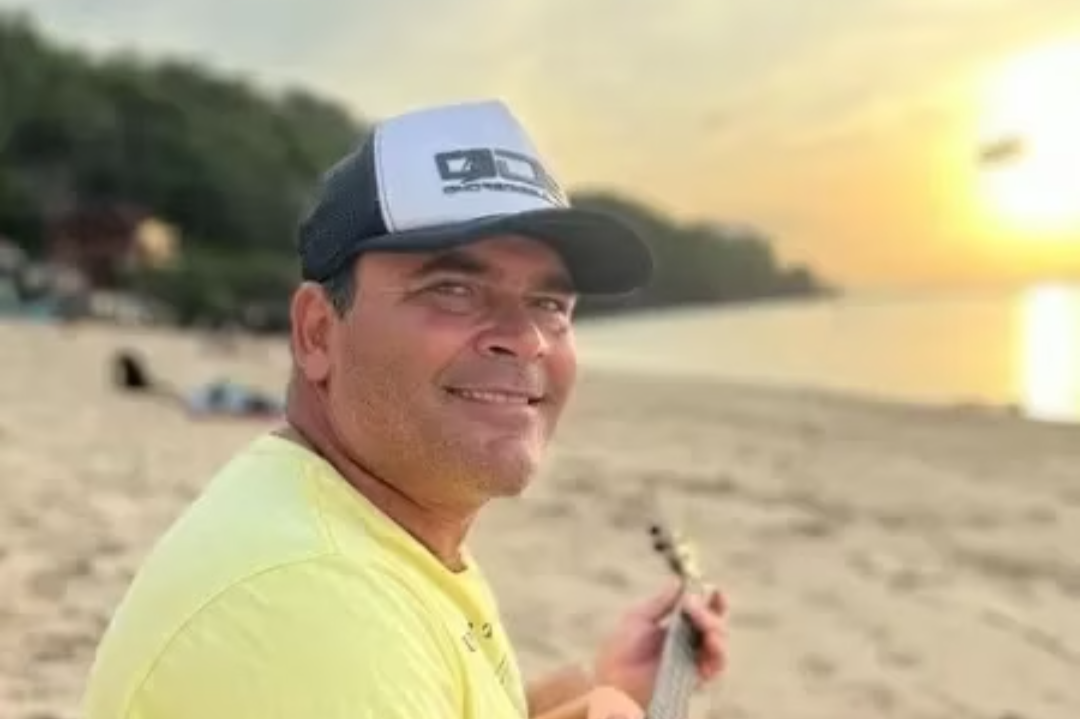 Márcio Freire, surfista de ondas gigantes, morre em Portugal, aos 47 anos