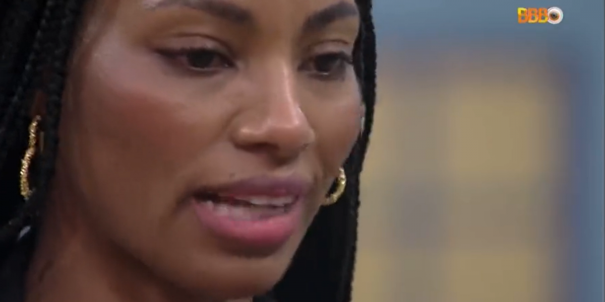 VÍDEO: Tina e Domitilila tem DR e o clima fica tenso