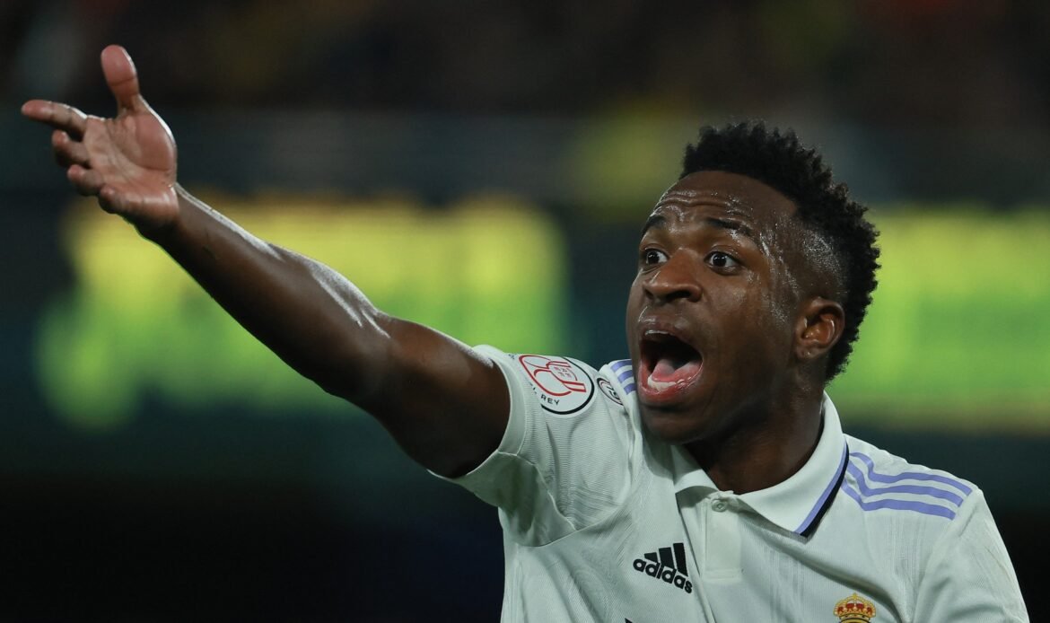 Vini Jr. é processado por perturbação do sossego após festa no Rio de Janeiro 52 vini jr